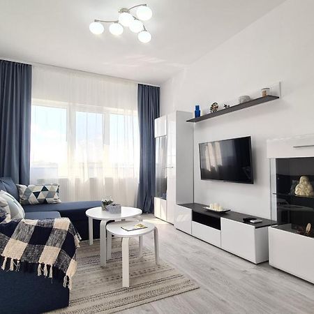 Bright Stylish Apartment In Pitesti Piteşti Exteriör bild