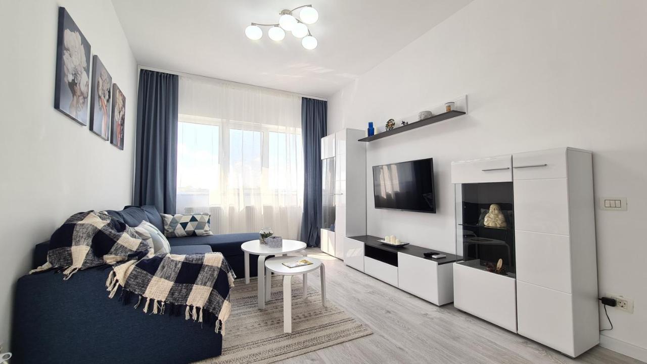 Bright Stylish Apartment In Pitesti Piteşti Exteriör bild